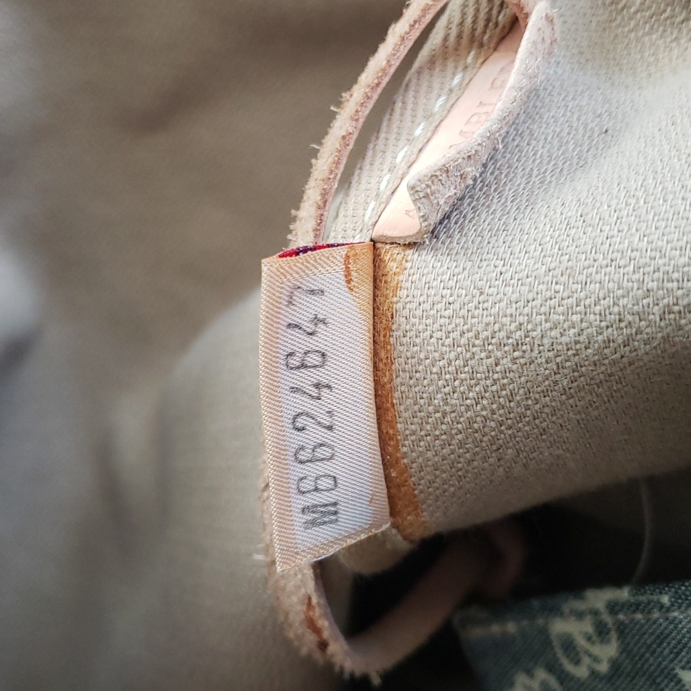 Dooney & Bourke - Picture 13 of 13